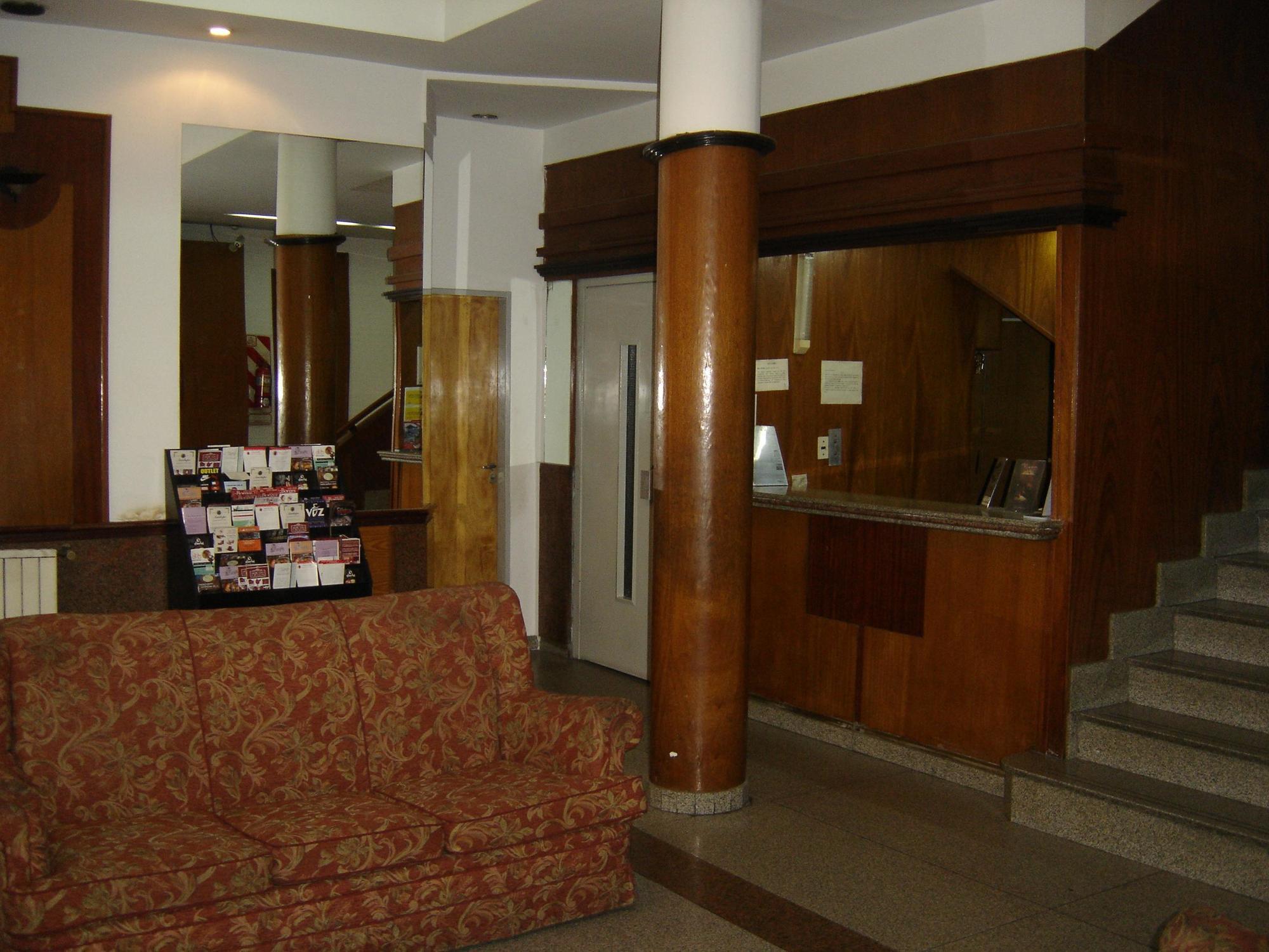 Hotel Chile Buenos Aires Eksteriør bilde